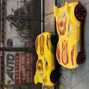 Howlin' Heat 2 Car Set, Mattel, Hot Wheels, 2010